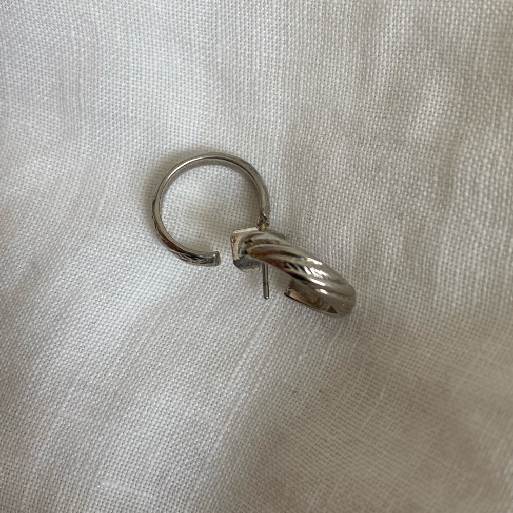 Vintage 1970s Sterling Silver Twisted Open Hoop Earrings